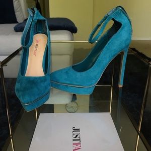 JustFab Platform pointed-toe heels